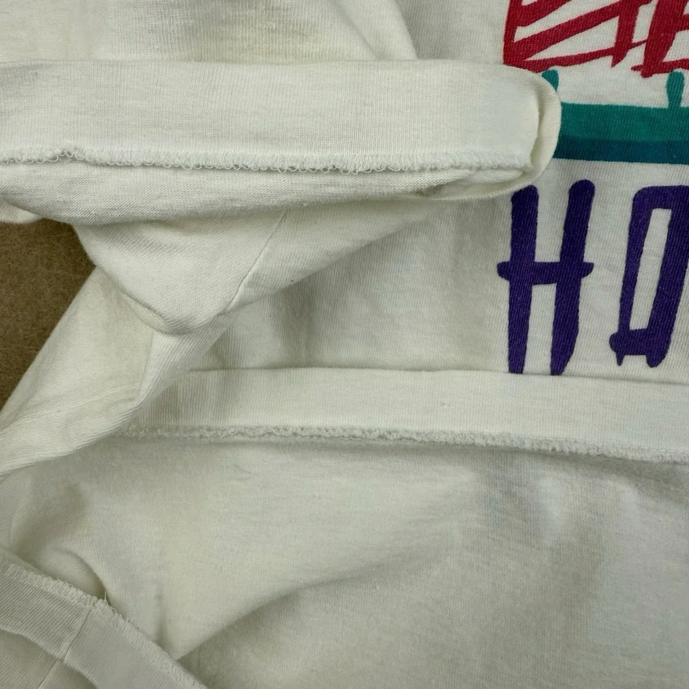 Vintage Hong‎ Kong Shirt Men L White Tourist Junk Boat Graphic Single Stitch Tee